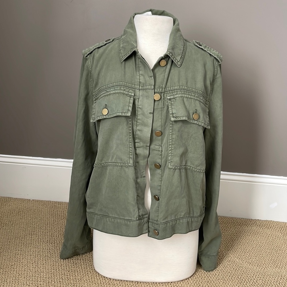 Gap women’s olive cropped utility jacket size large